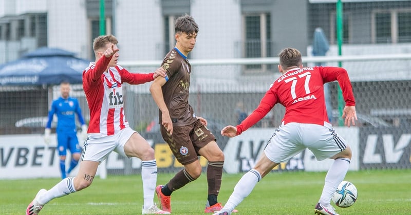 Transferts de joueurs : comment les clubs du football insulaire recrutent malgré tout